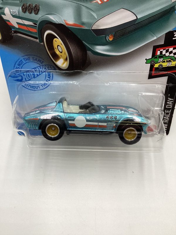 2021 Hot Wheels Super Treasure Hunt #37 Corvette Grand Sport Roadster with protector Online Hot Sale