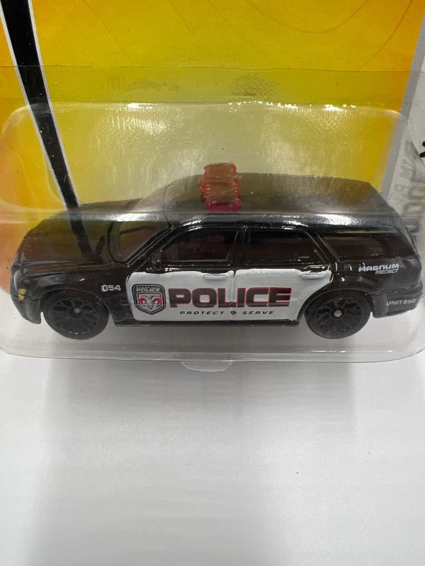 Matchbox MBX Metal #30 Dodge Magnum Police Black 206F Online Hot Sale